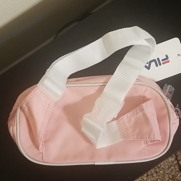 Girls Fila fanny pack - Picture 2 of 3